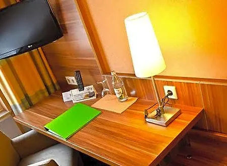 Hotel Rheinland 3*