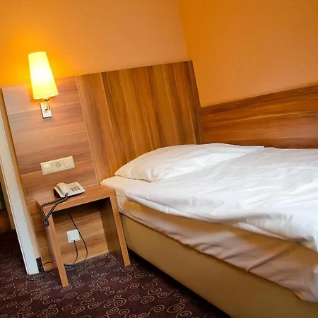 Отель Rheinland Бонн